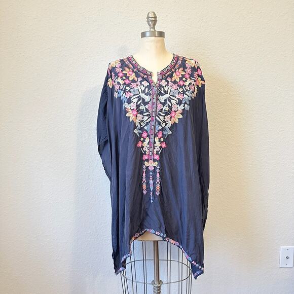 Johnny Was Tops - BIYA JOHNNY WAS Alia Poncho Top Navy Floral Embroidered Relaxed Bohemian